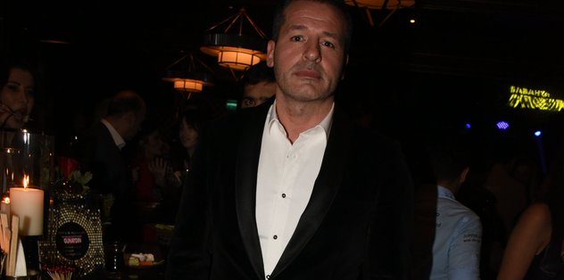 Oyuncu Nihat Altınkaya Babasını Toprağa Verdi