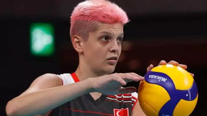 Ebrar Karakurt Kimdir, Kaç Yaşında, Aslen Nereli, Hangi Takımda Oynuyor, Sevgilisi Kim, Boyu Kaç?