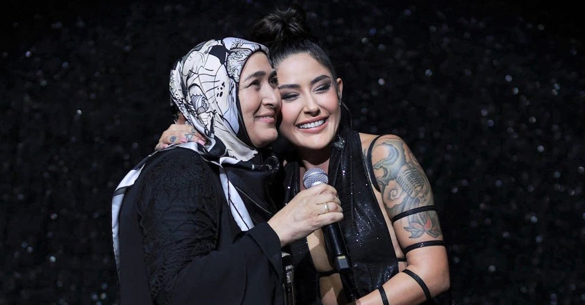 Melek Mosso Annesinin Hayallerini Gerçekleştirdi!