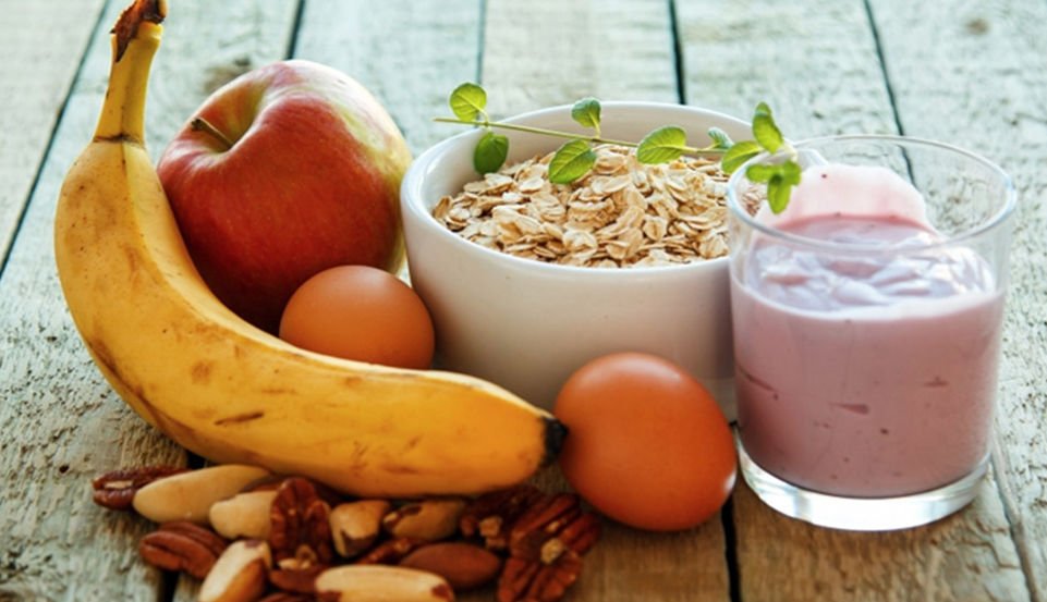 Ara Öğünde Ne Yenir? Sağlıklı Ara Öğün Seçenekleri