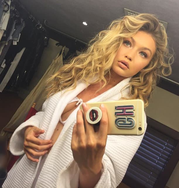 Gigi Hadid'ten Olay Olacak Çıplak Paylaşım!