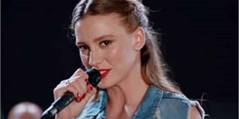 Serenay Sarıkaya Single Teklifini Reddetti!