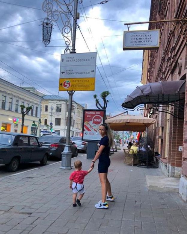 Oğluyla Hastane Camından Atladı Koronavirüs Karantinasından Kaçtı!