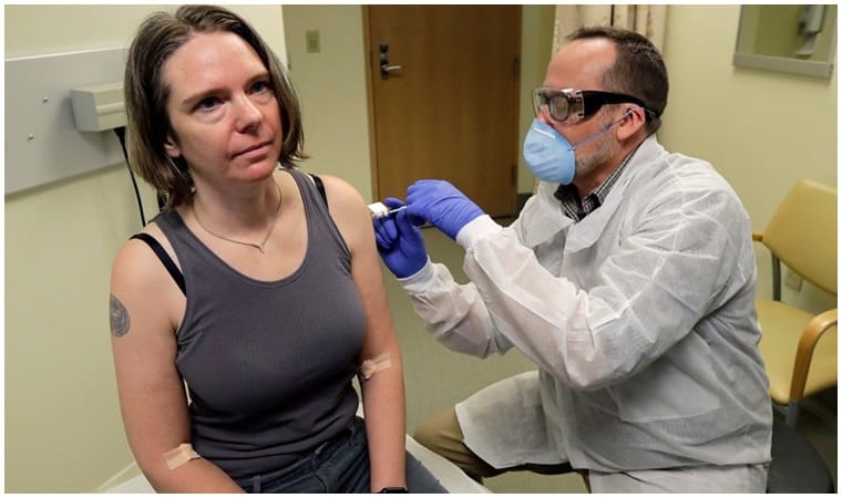 ABD'de Aşı İçin Gönüllü Olan Kadın Yaşadıklarını Anlattı!