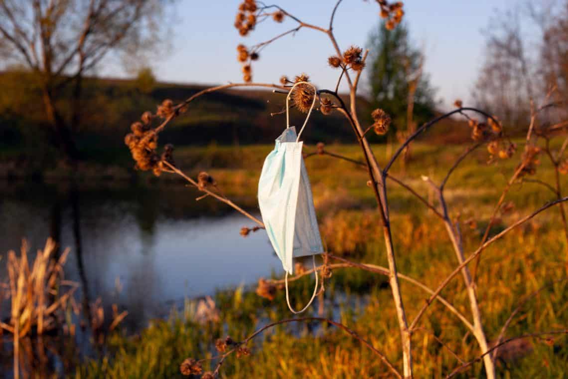 Maske ve Eldiven Kirliliği Gittikçe Artıyor