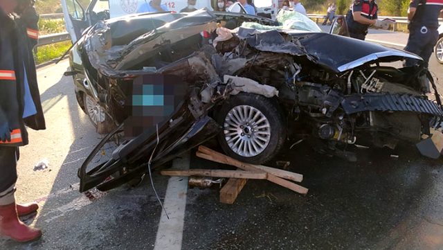 Tarsus-Ankara Otoyolundaki Kaza Üç Can Aldı