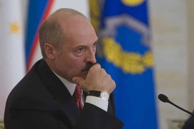 Virüsü Ciddiye Almayan Devlet Başkanı Koronavirüse Yakalandı!