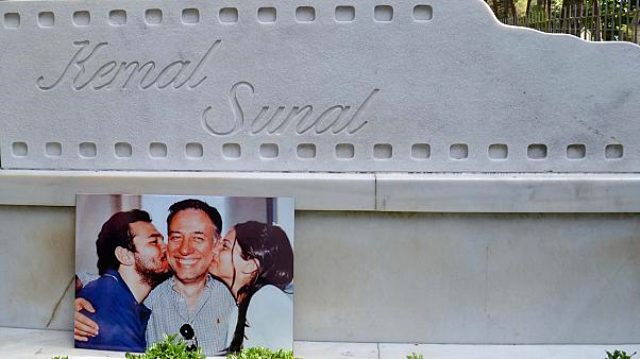 Usta İsim Kemal Sunal Vefatının 20. Yılında Anılmaya Devam Ediyor