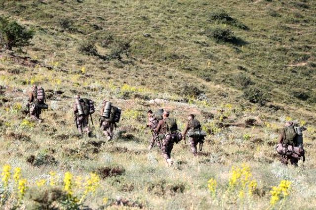 Van'daki Keşif Uçağının Kazası Sonucu 7 Askerimiz Şehit Oldu