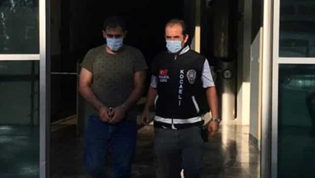 12 Yaşındaki Çocuğu Kandırıp Evdeki Değerli Eşyaları Aldı