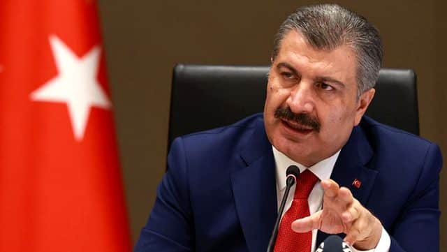 Fahrettin Koca 83 Milyona Koronavirüsle Mücadele Çağrısı Yaptı