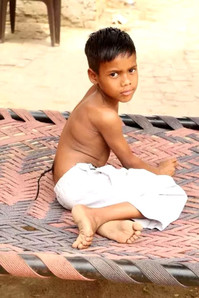 Kuyruk Sokumundaki Kıllara Bile Tapıyorlar!