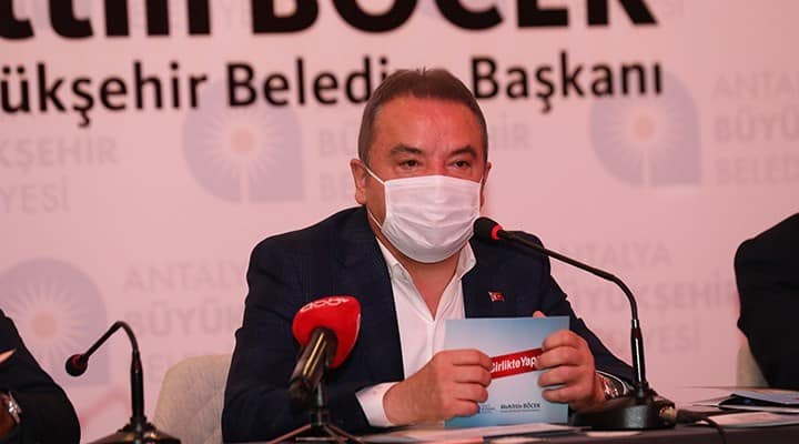 Muhittin Böcek'ten Sevindiren Haber: Durumu İyiye Gidiyor!