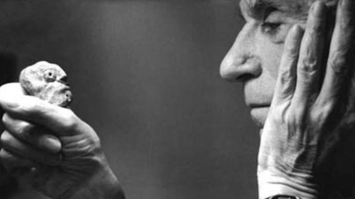 Abidin Dino’nun Gerçeküstü Hikayesine Kulak Verin