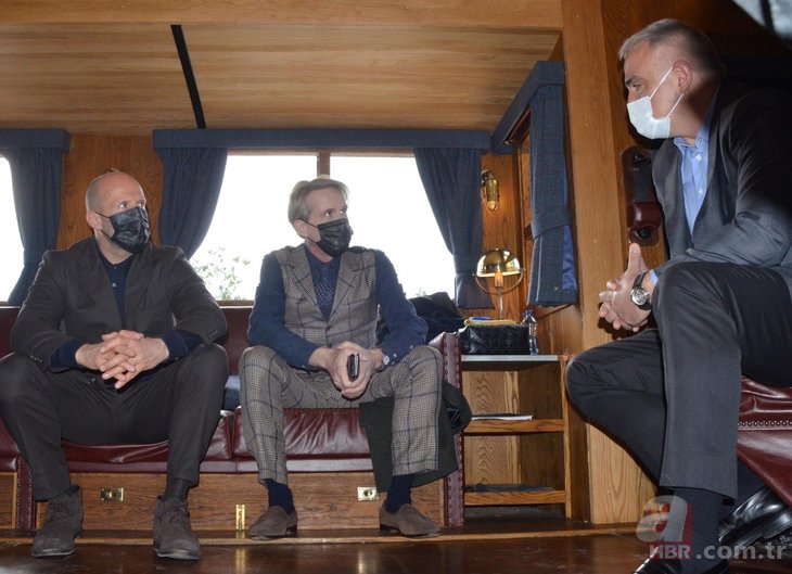 Kültür ve Turizm Bakanı Antalya'da Film Çeken Jason Statham ile Görüştü