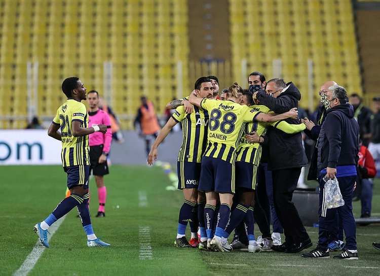 Fenerbahçe’den 9 Puanlık Galibiyet!