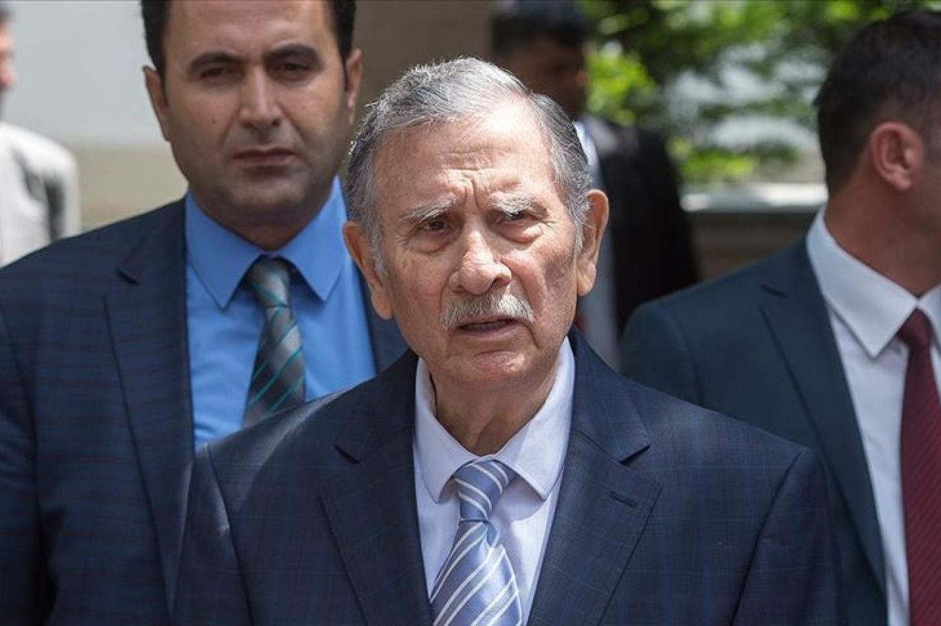 Son Dakika: Eski Başbakan Hayatını Kaybetti!