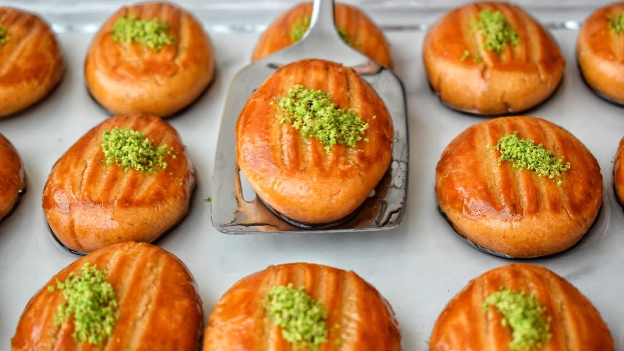 Tam Kıvamıyla Pastane Tadında Şekerpare Tarifi