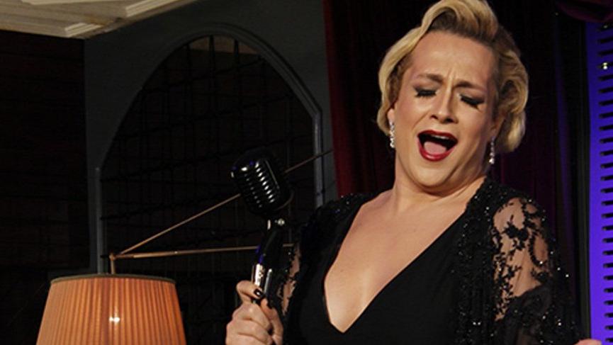 Ayta Sözeri: Rüyamda Shakira Gibi Dans Ediyorum