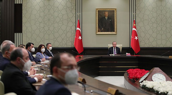 Kabine Toplanıyor: Yeni Yasaklar Gündemde Mi?