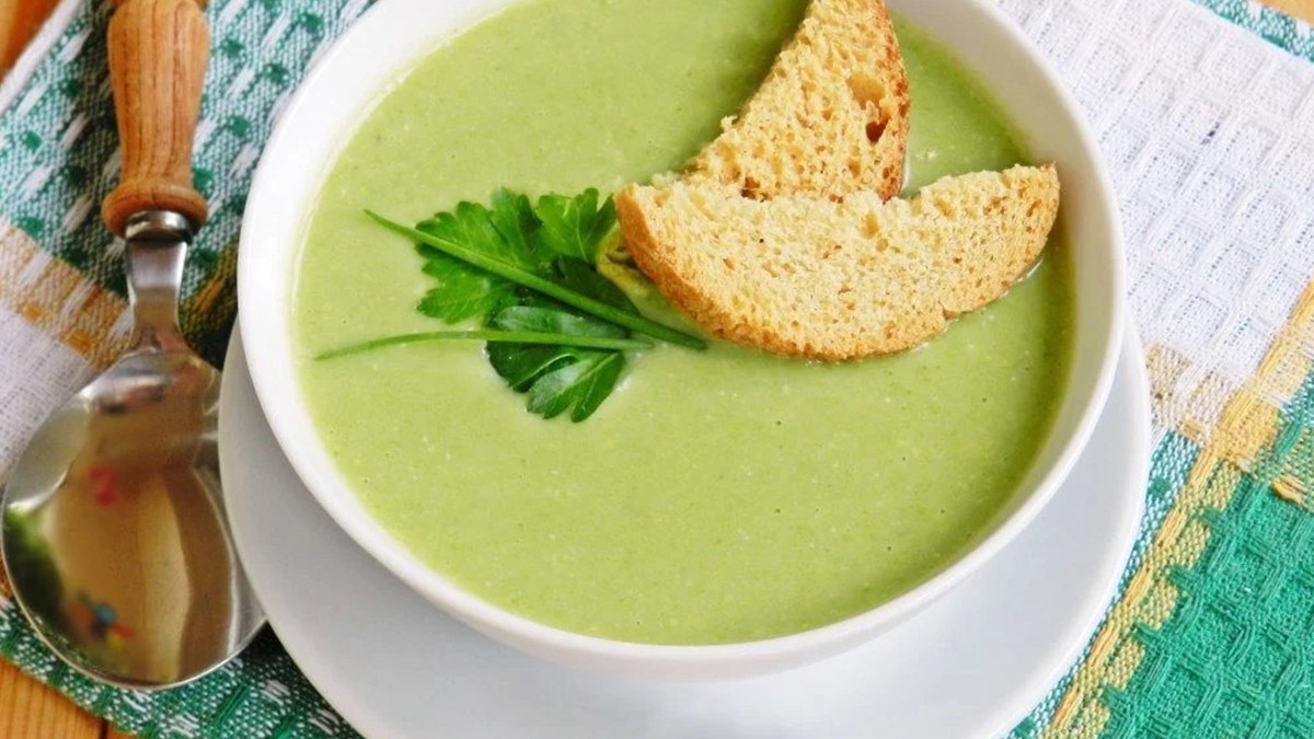 Sağlıklı Bir Yaz Çorbası Tarifi
