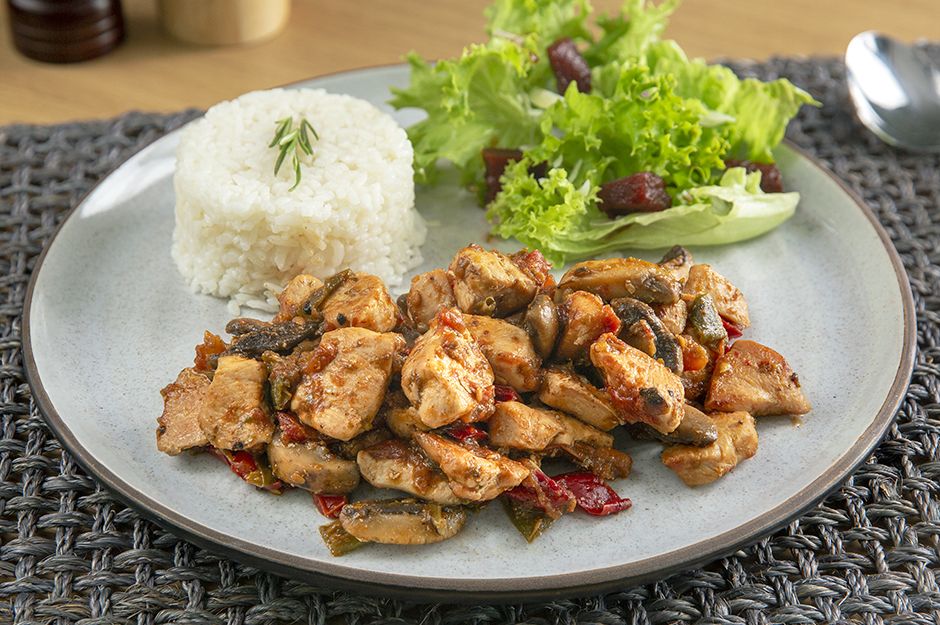 Her Zaman Lezzetli: Mantarlı Tavuk Sote Tarifi