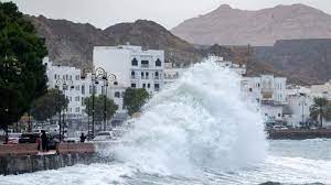 Umman Şahin Kasırgası Etkisi Altına Girdi