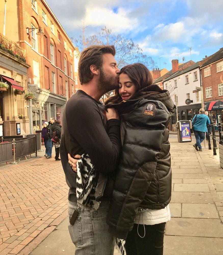 Başak Dizer Kıvanç Tatlıtuğ Çifti Bebek Bekliyor!