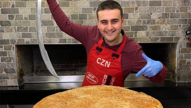 CZN Burak 275 Milyon Beğeni Alarak Instagram Rekoru Kırdı