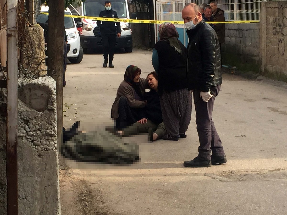 Uyuşturucu Madde Yüzünden Oğlunu Kaybeden Anne Yürek Dağladı