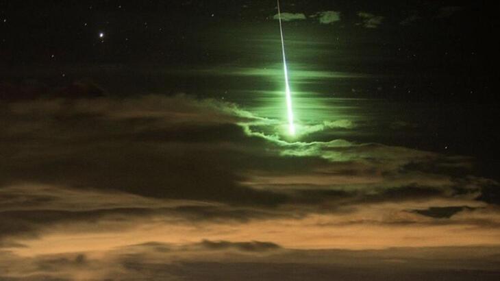 Türkiye Uzay Ajansı Yeşil Işığın Sırrını Açıkladı