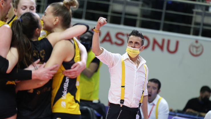 VakıfBank Başantrenörü Giovanni Guidetti: ‘’Galibiyetle Kapatmak İstiyoruz”