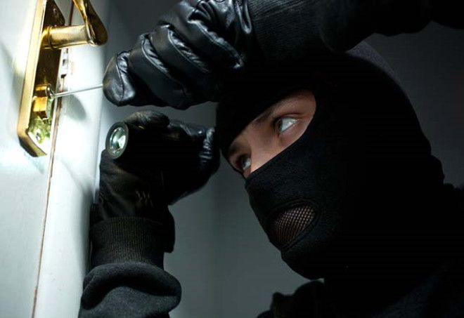 5 Kiloluk Ayçiçek Yağını Çalan İki Genç Tutuklandı