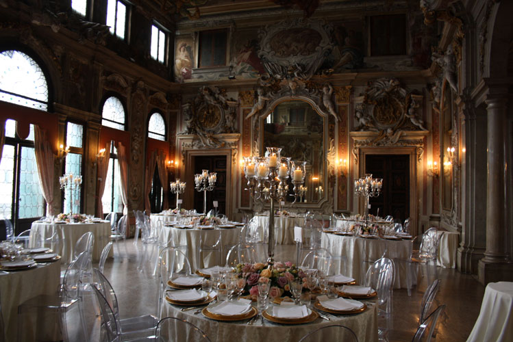 İtalya’dan Evleneceklere Müjde: 2 Bin Euro Verilecek