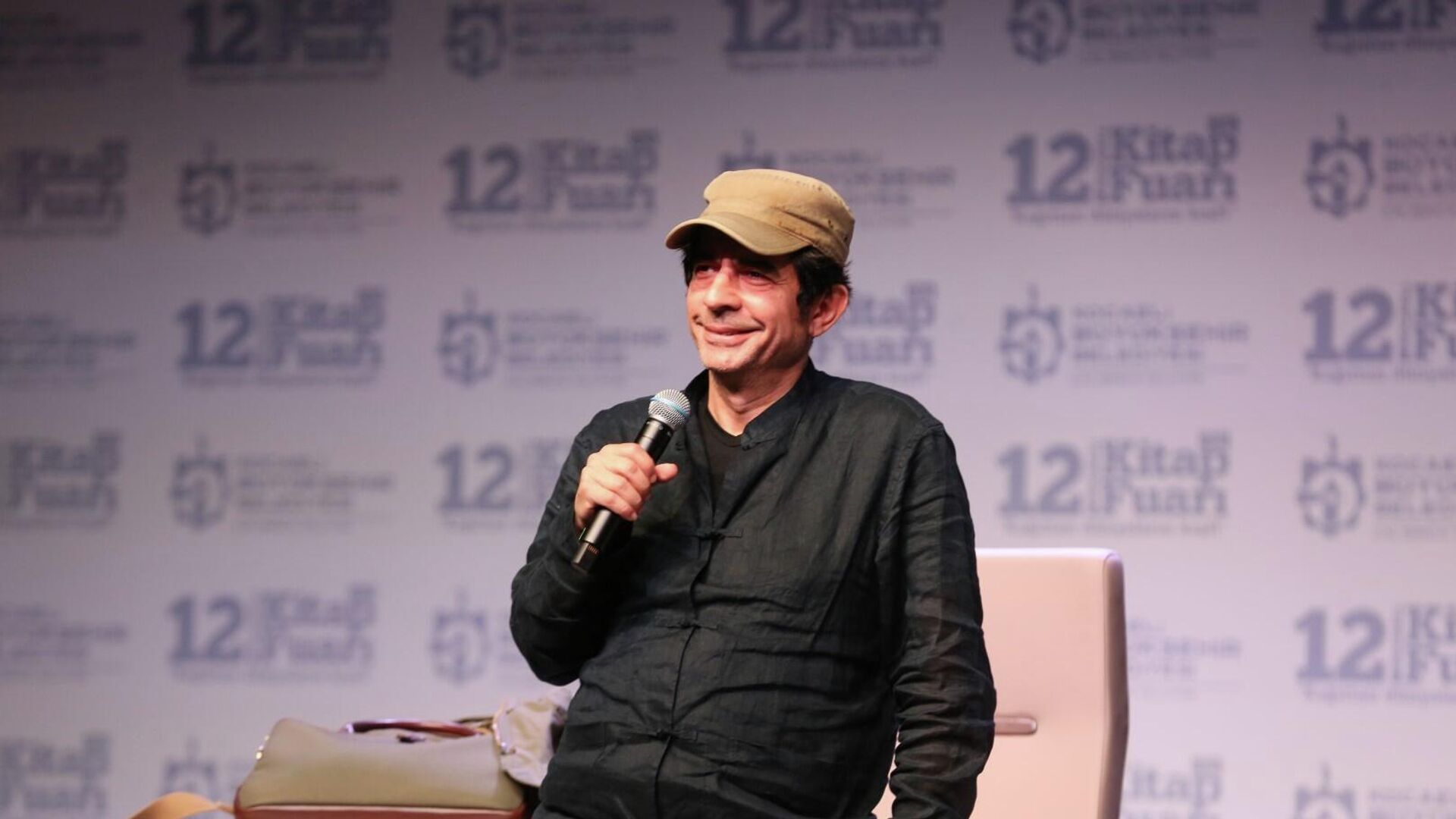 Okan Bayülgen'den Tepki Çeken Z Kuşağı Açıklaması