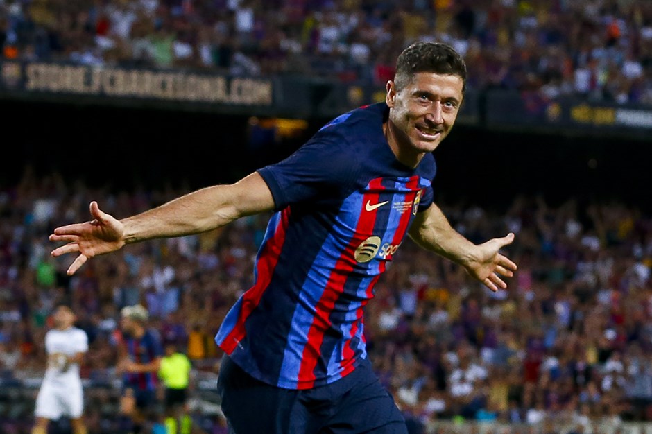 Lewandowski Attı Barcelona Farklı Kazandı!