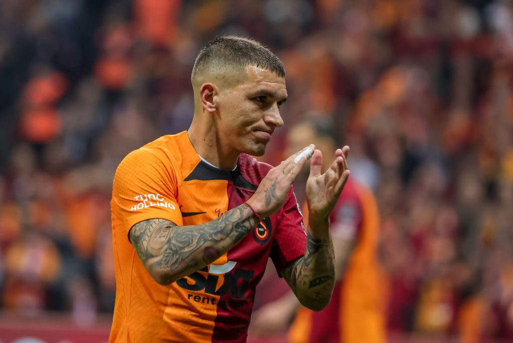 Lucas Torreira Galatasaray'ı FIFA'ya Şikayet Eden Menajerini Kovdu