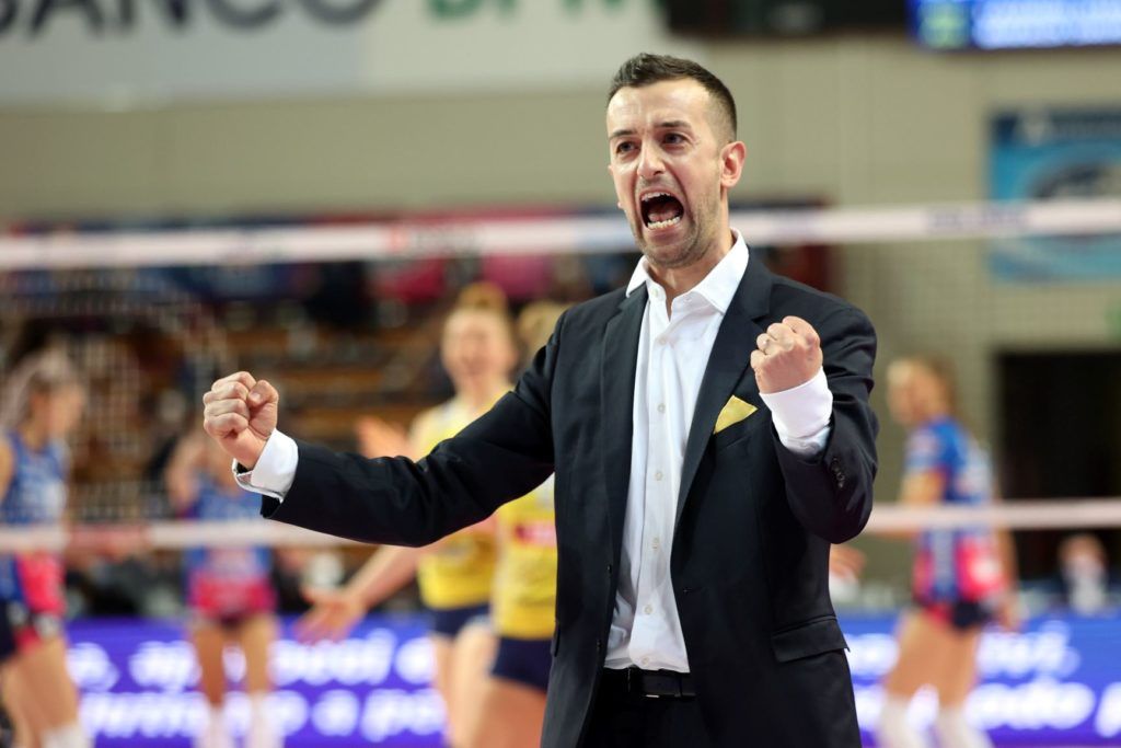 A Milli Kadın Voleybol Takımı'nın Başına Daniele Santarelli Geçti