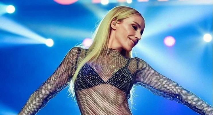 İzmir 2023’e Gülşen ile Merhaba Diyecek