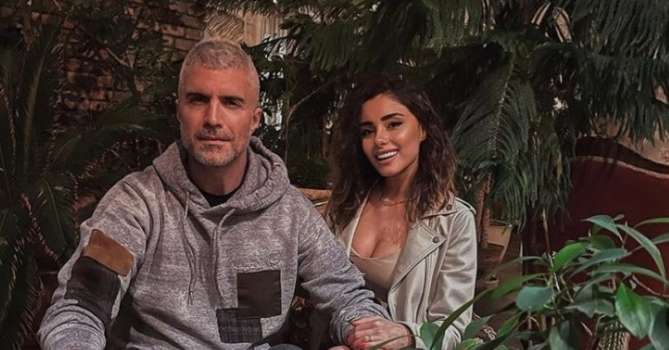 Flaş İddia: “Özcan Deniz İranlı Sevgilisiyle Gizlice Evlendi!”