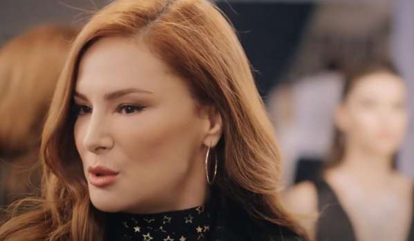 Mine Tugay Estetiksiz Fotoğraflarını Yakmak İstiyor