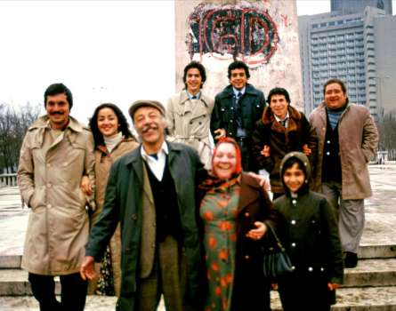 Neşeli Günler Tekrar Ekranda! Neşeli Günler Konusu Nedir? Oyuncuları Kimler?