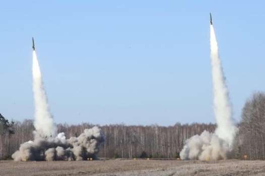 Rusya Ukrayna'ya Füzelerle Saldırdı!