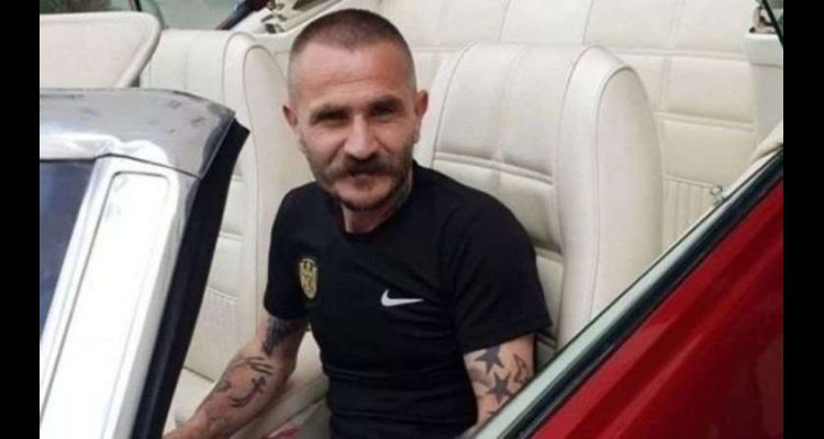 Benekli Ayhan (Ayhan Koç) kimdir? Nasıl Ünlü Oldu?