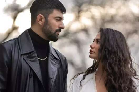 Adım Farah Dizisinin Konusu Ne? Oyuncuları Kimler?