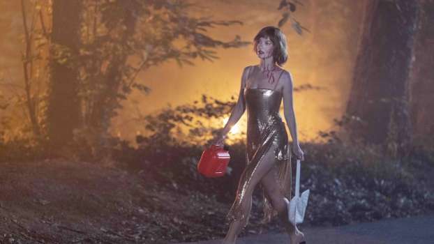 Aktris Dizisinin Başrolü Pınar Deniz Pozlarıyla Nefes Kesti