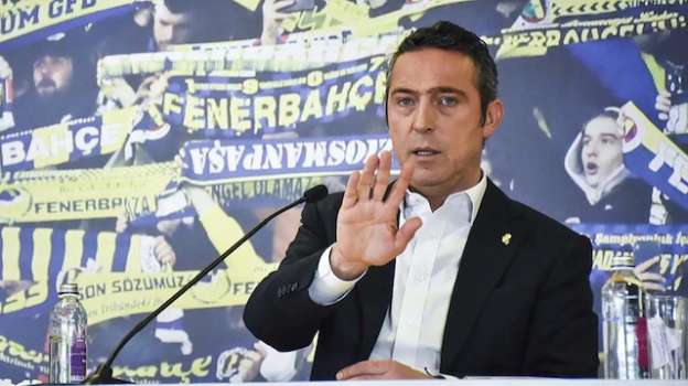 Ali Koç'tan Protesto! Maçı Rakip Taraftarın Arasında İzledi...