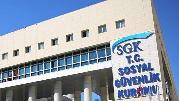 EYT Düzenlemesinden Sonra Vatandaşlar Soluğu SGK'da Aldı