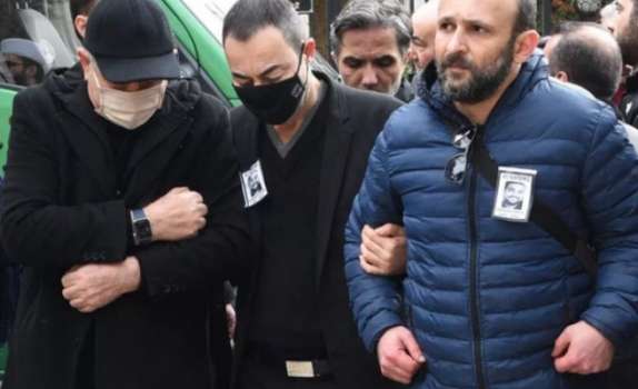 Serdar Ortaç Kardeş Acısıyla Yıkıldı!