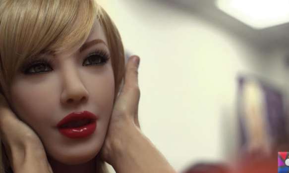 Yapay Zeka'lı Plastik Kadınlar Geliyor!